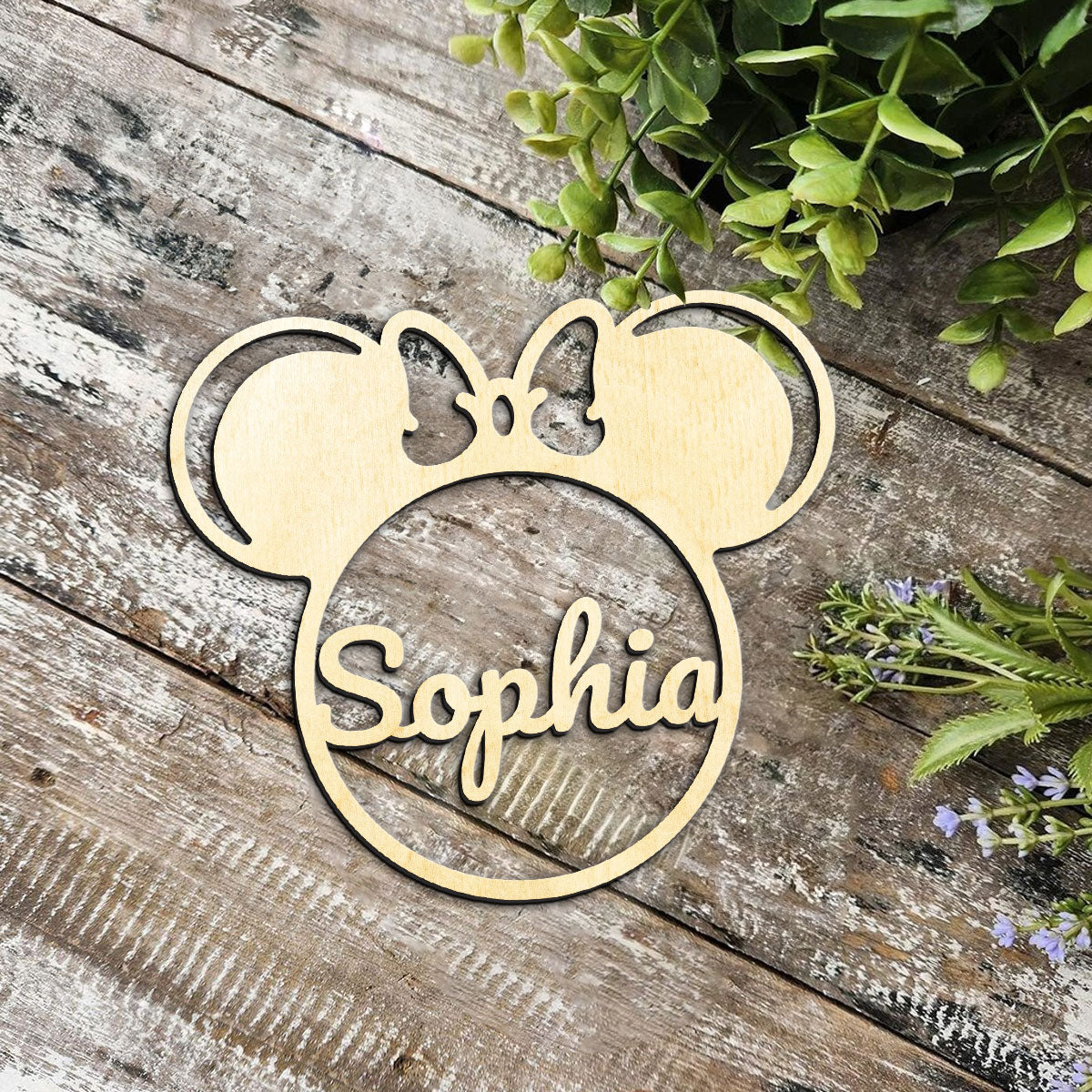 Minnie Personalized Wood Ornament DS-002