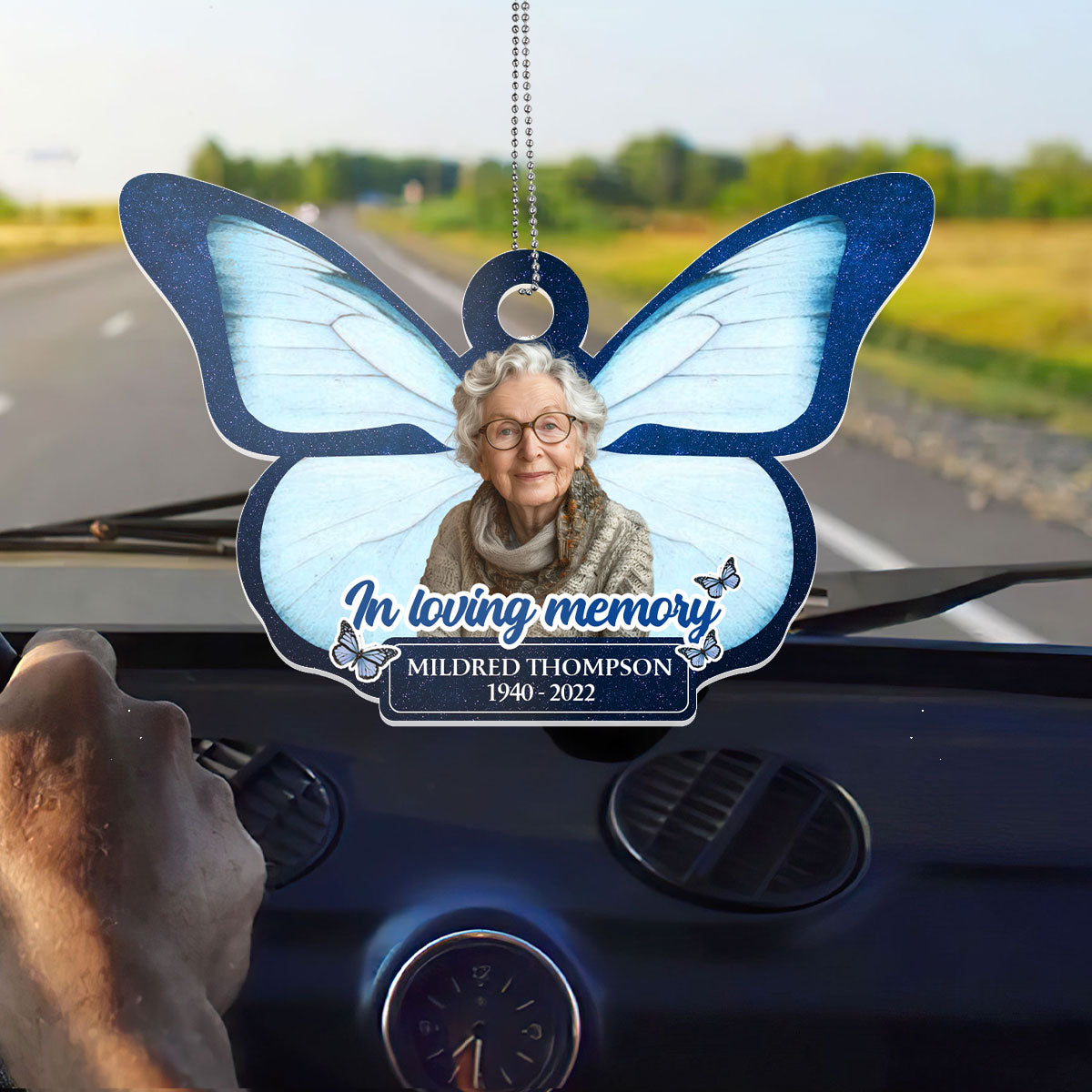 In Loving Memory - Personalized Custom Car Ornament DSUPCHOHLPA2122TA
